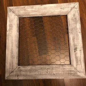 Chicken wire earring holder